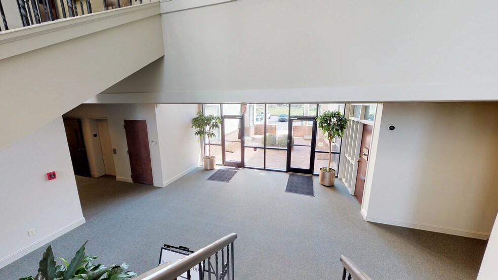 More Photos Of 2101 N Sardis Rd, Charlotte Office For Sale