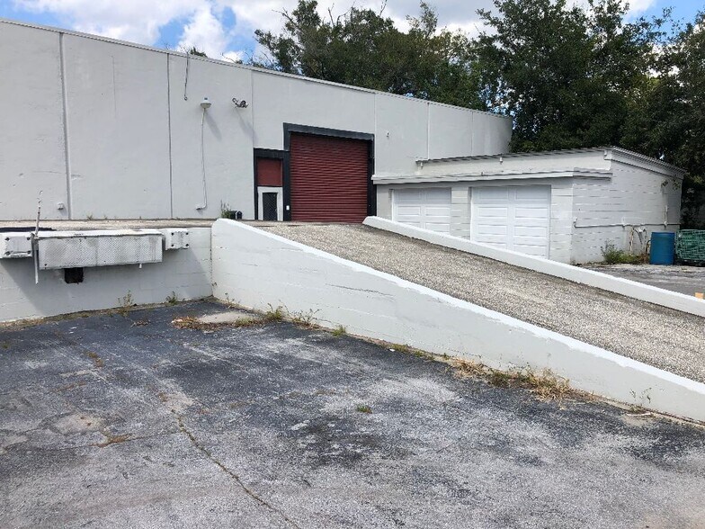 More Photos Of 4827 Philips Hwy, Jacksonville Warehouse For Sale