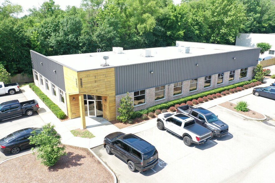 More Photos Of 6683 Reese Rd, Memphis Showroom For Sale