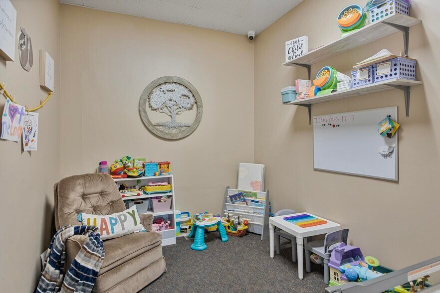 More Photos Of 1707 J St, Omaha Specialty For Sale