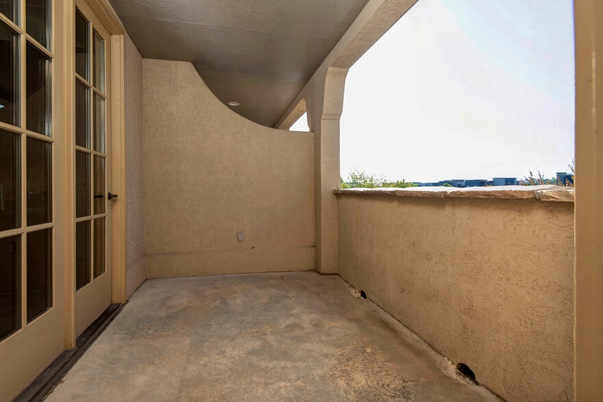 More Photos Of 1531 E Bradford Pky, Springfield Medical For Lease