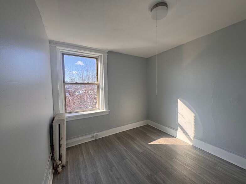 More Photos Of 48-50 Mitchell Ave, Waterbury Apartments For Sale