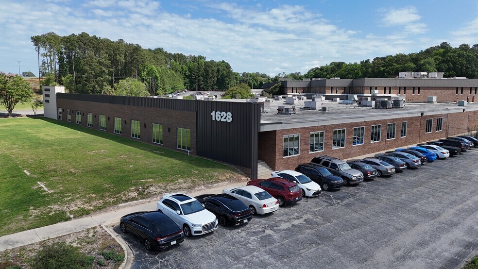 More Photos Of 1628 Browning Rd, Columbia Loft Creative Space For Lease