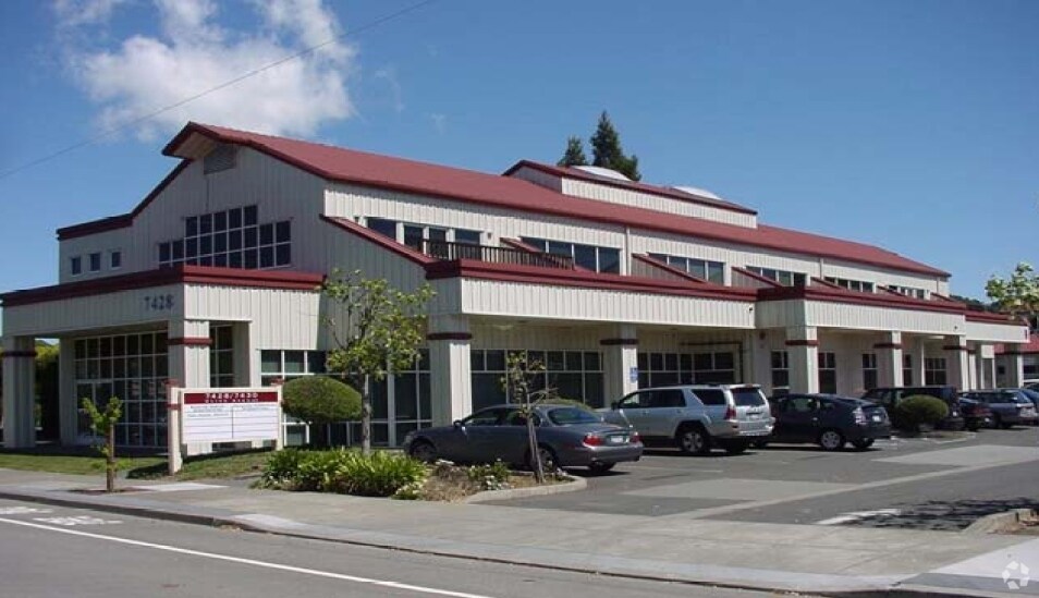 More Photos Of 7428 Redwood Blvd, Novato Office For Sale
