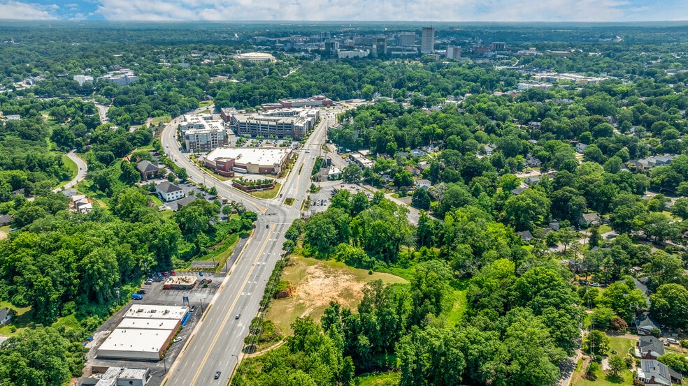 More Photos Of 237 Wade Hampton Blvd, Greenville Land For Sale