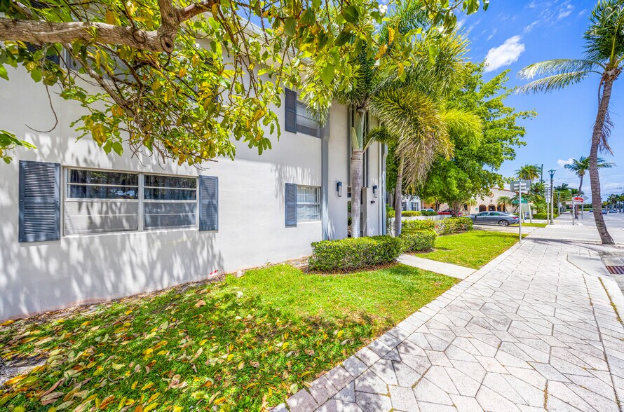 More Photos Of 202 Lucerne Ave, Lake Worth Apartments For Sale