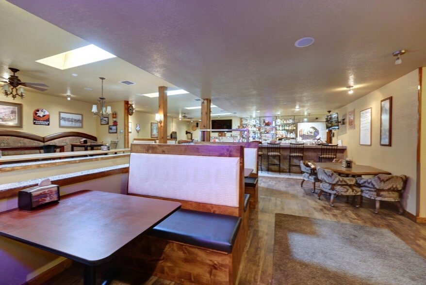 More Photos Of 1917 Pacific Ave, Long Beach Restaurant For Sale