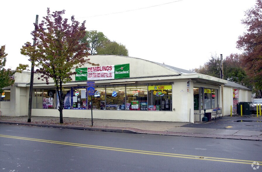 More Photos Of 736 W Grand Ave, Rahway Freestanding For Lease