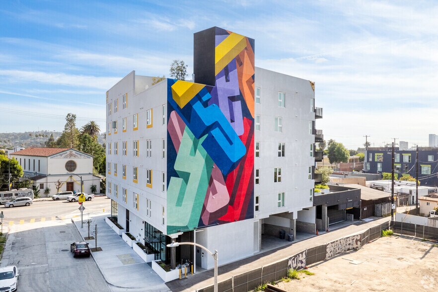 More Photos Of 5103 W Adams Blvd, Los Angeles Apartments For Lease