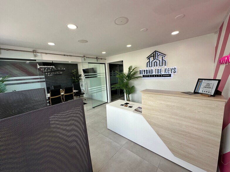 More Photos Of 2573-2579 University Ave, San Diego Storefront Retail Residential For Lease