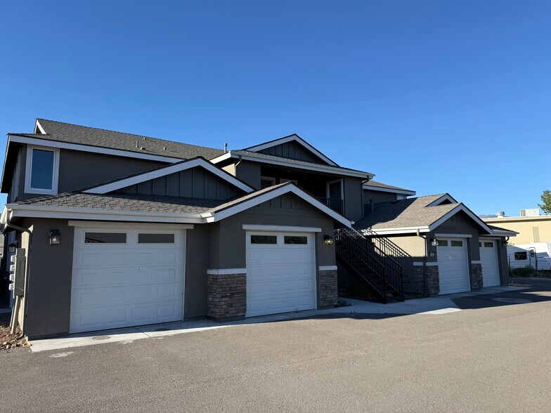 More Photos Of 608 Crossing Cir, Gardnerville Apartments For Sale