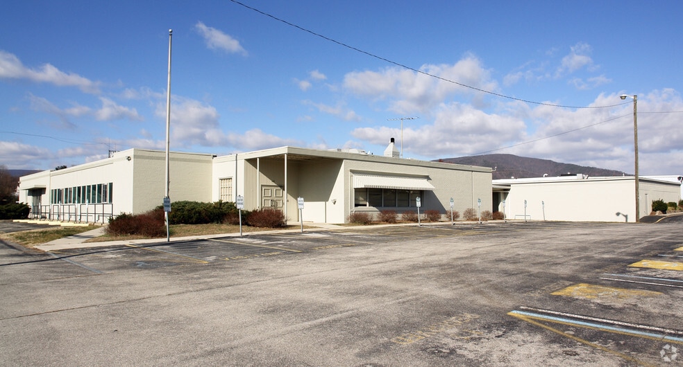 More Photos Of 115 Brand Ave, Salem Warehouse For Sale