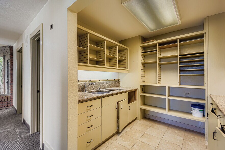 More Photos Of 2502 Abarr Dr, Loveland General Retail For Sale