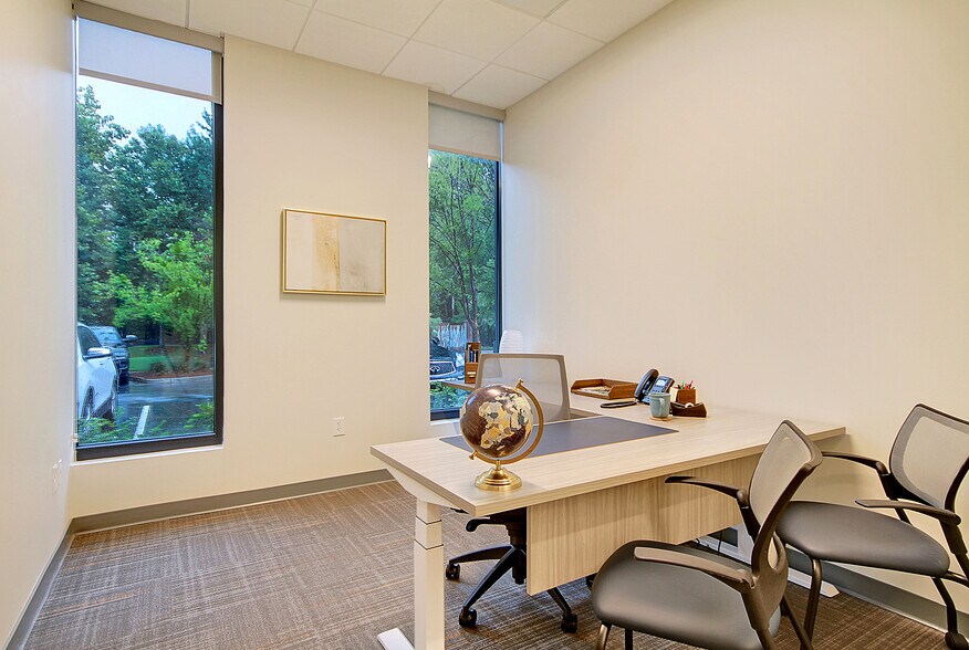 More Photos Of 1501 Belle Isle Ave, Mount Pleasant Office For Lease