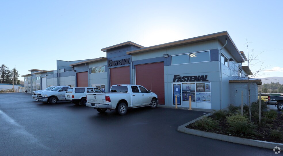 More Photos Of 5301 Chaster Rd, Duncan Distribution For Lease