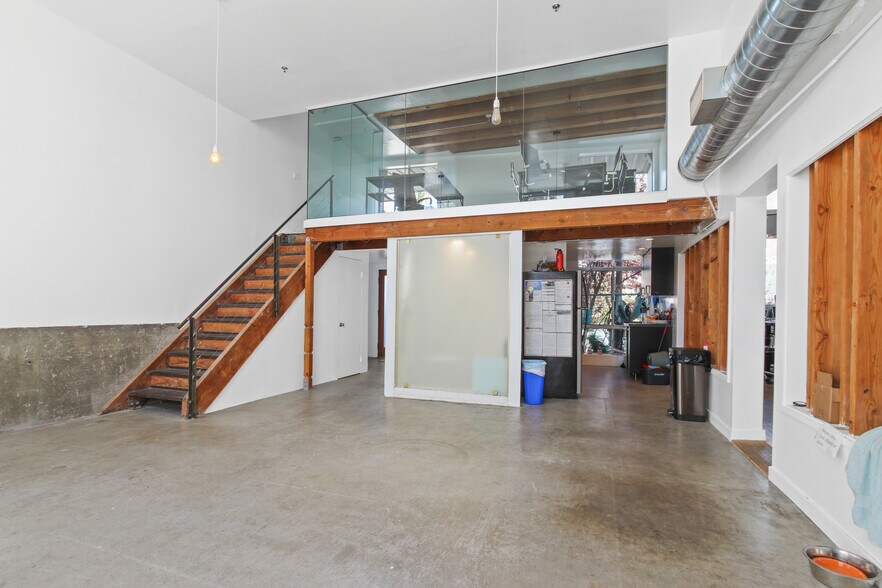 More Photos Of 1201-1291 Electric Ave, Venice Loft Creative Space For Lease