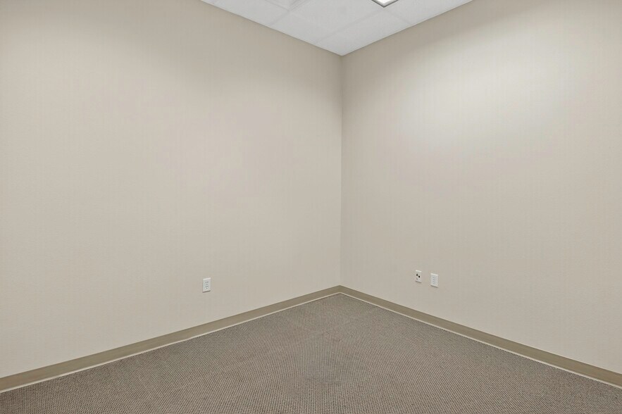 More Photos Of 88 Inverness Cir E, Englewood Office For Sale