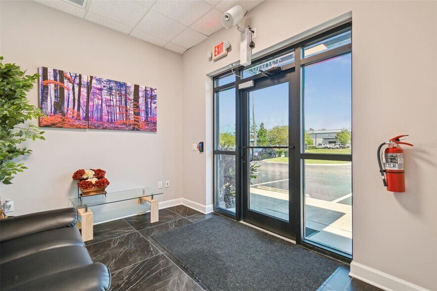 More Photos Of 13908 Monroes Business Park, Tampa Office Residential For Sale