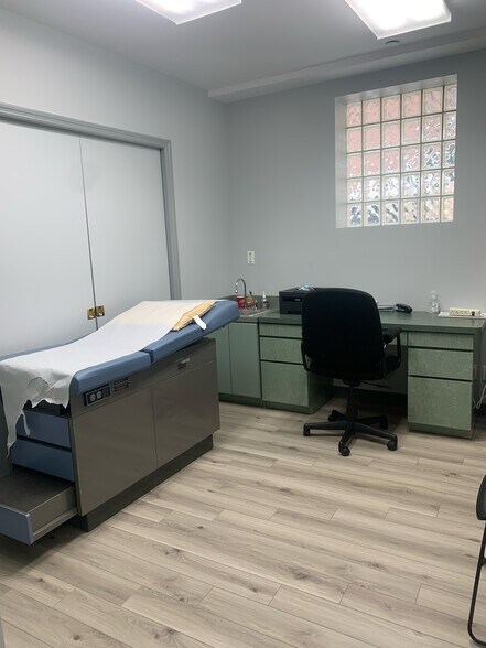 More Photos Of 1911 Avenue L, Brooklyn Medical For Lease