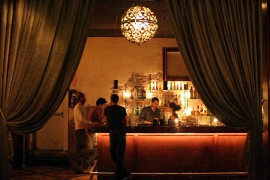 More Photos Of 1623 1/2 N Cahuenga Blvd, Los Angeles Hotel For Lease