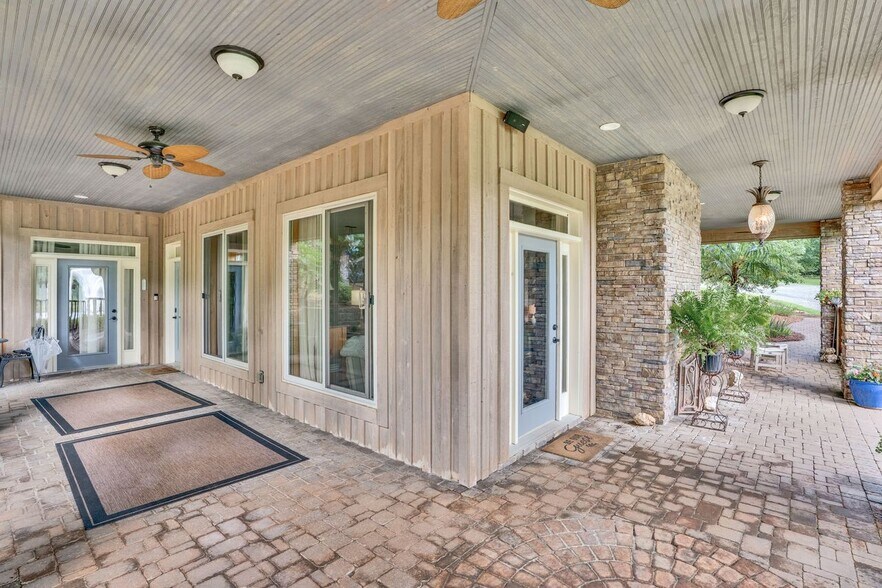 More Photos Of 1530 Buck Hill Rd, Ridgeway Industrial For Sale