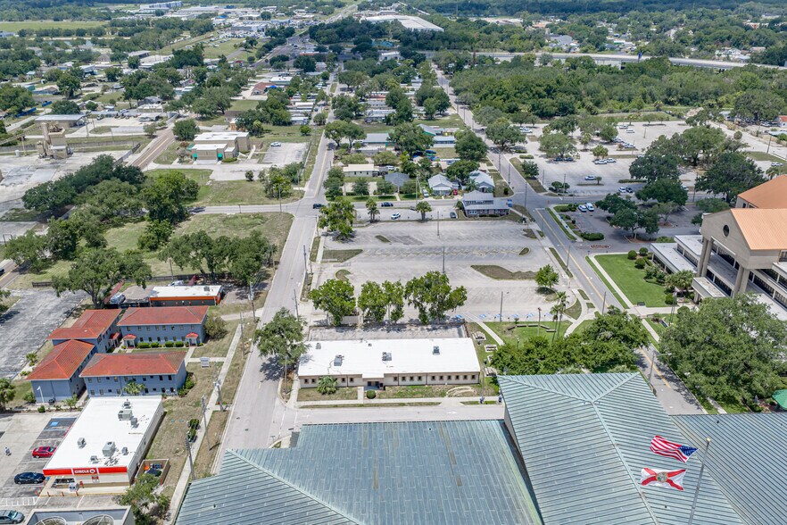 More Photos Of 215 Mary Reckeweg Way, Bartow Office For Sale