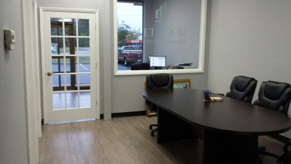 More Photos Of 1455-1465 S Reynolds Rd, Toledo Storefront Retail Office For Lease