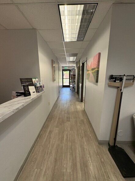 More Photos Of 10617 N Hayden Rd, Scottsdale Office For Lease