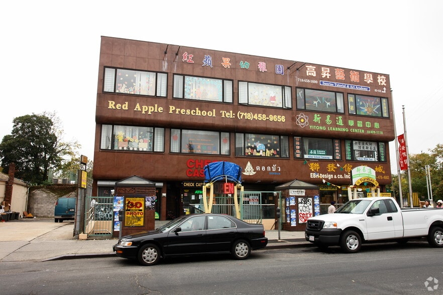 More Photos Of 83-02 Broadway, Elmhurst Storefront Retail Office For Lease