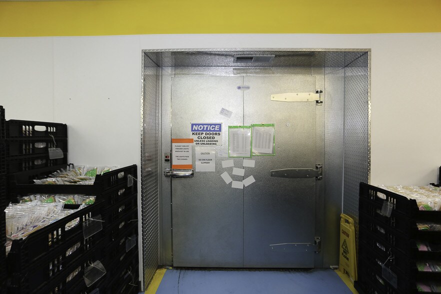 More Photos Of 314 Lakeside Rd, Solvay Light Distribution For Sale