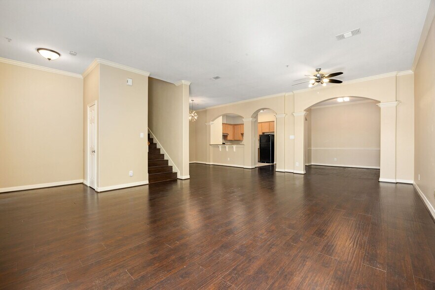 More Photos Of 12989 Bellaire Blvd, Houston Storefront For Sale