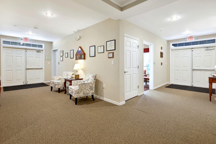 More Photos Of 1400 Broadway Rd, Dracut Flex For Sale