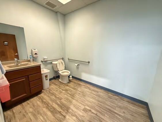 More Photos Of 1007 Jerome Ave, Janesville Service For Sale