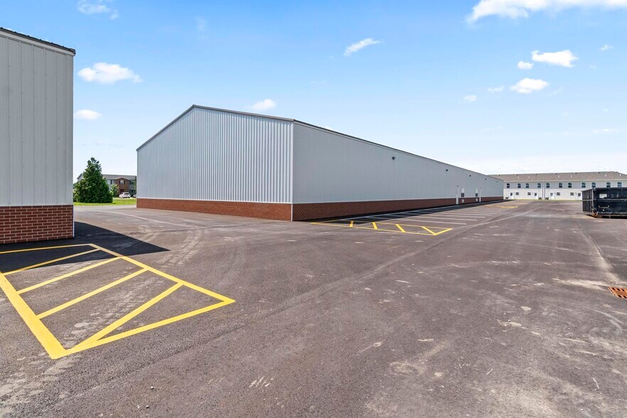 More Photos Of 9705 Hayden Dr, Mascoutah Warehouse For Sale