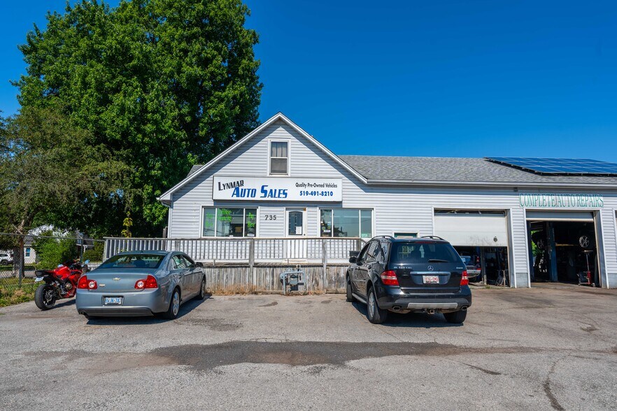 More Photos Of 735 Ontario St, Sarnia Auto Dealership For Sale
