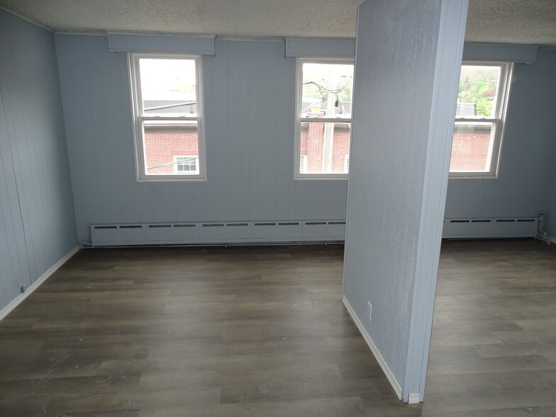 More Photos Of 519 Rock St, Shamokin Storefront Retail Residential For Sale