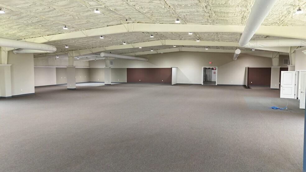 More Photos Of 1205 W Parker St, Baxley Freestanding For Lease