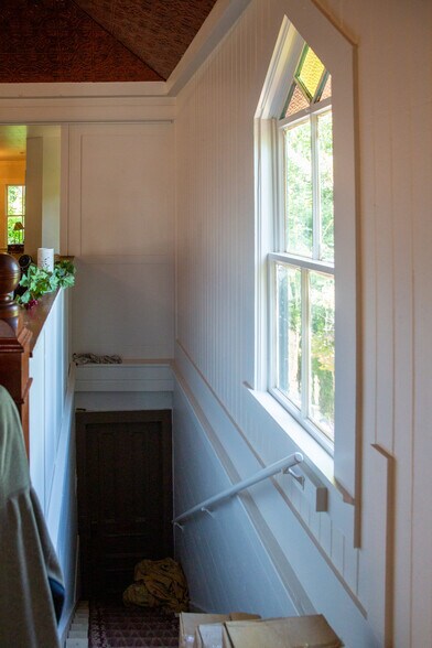 More Photos Of 113 S Main Ave, Ridgefield Religious Facility For Sale