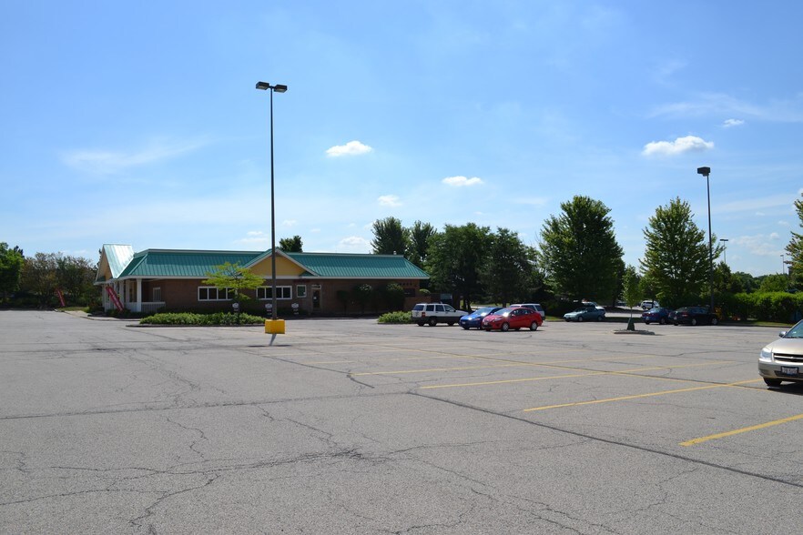 More Photos Of 164 S Gary Ave, Bloomingdale Land For Lease