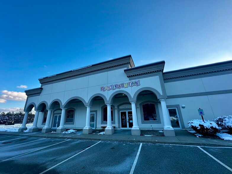 More Photos Of 61 Commerce Way, Plymouth Storefront Retail Office For Lease