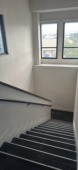 More Photos Of 22750 Hawthorne Blvd, Torrance Unknown For Lease