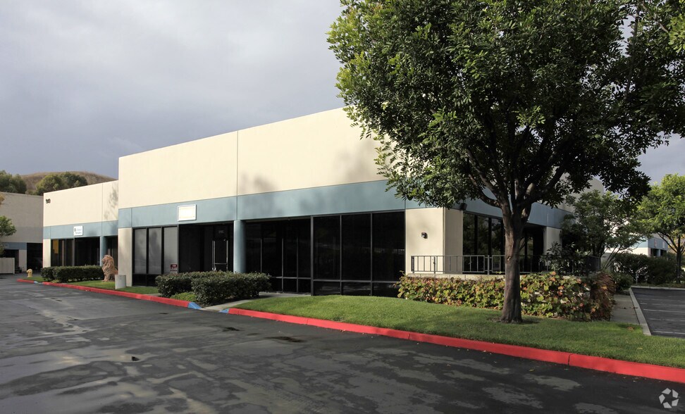 More Photos Of 919 Calle Amanecer, San Clemente Showroom For Lease