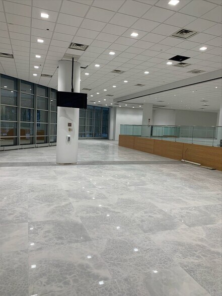 More Photos Of 225 Brae Blvd, Park Ridge Office For Lease