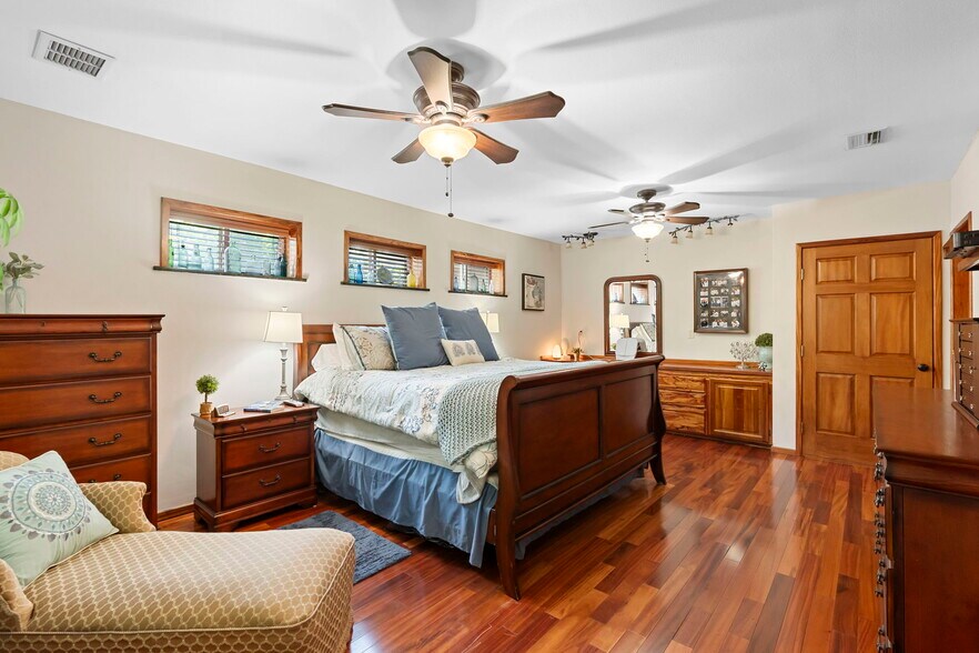 More Photos Of 1056 Reynolds Rd, De Leon Springs Specialty For Sale