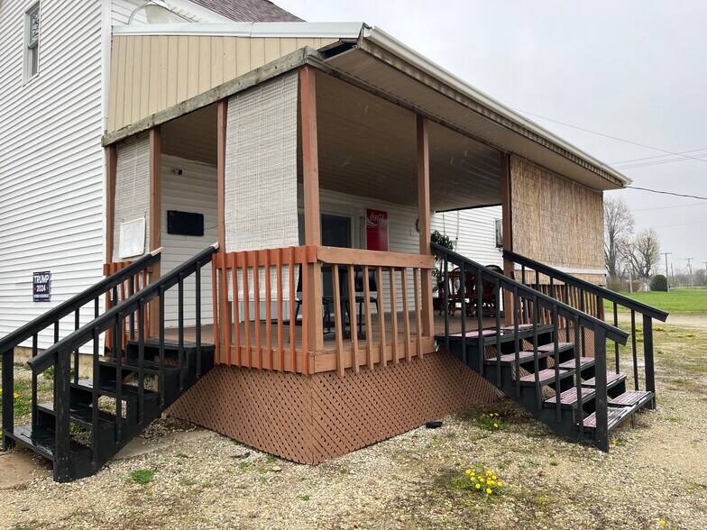 More Photos Of 1040 S Wayne St, Saint Marys Restaurant For Sale