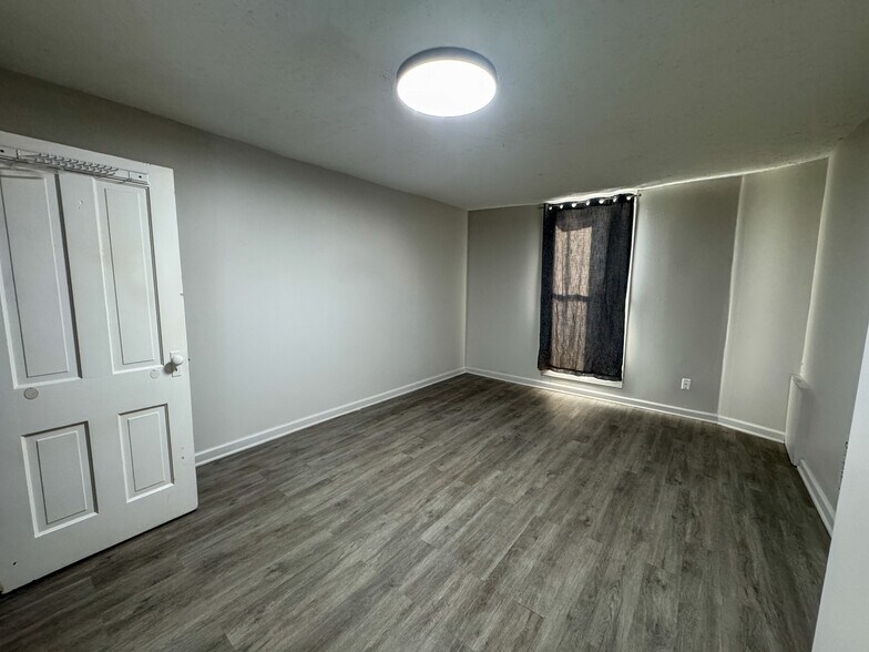 More Photos Of 1220-1222 Parsons Ave, Columbus Storefront Retail Residential For Sale
