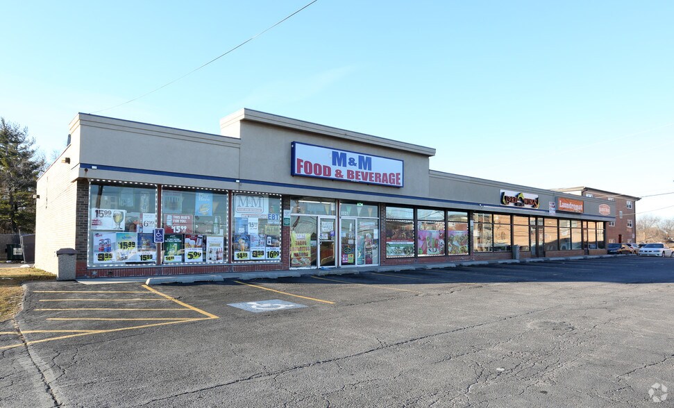 More Photos Of 8031-8039 W 87th St, Hickory Hills Freestanding For Lease