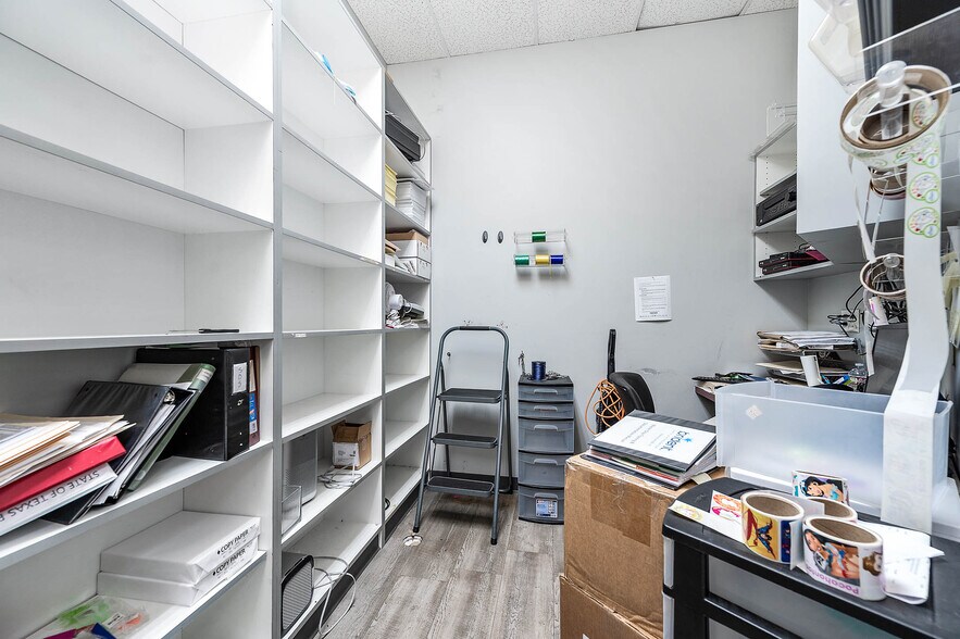 More Photos Of 8530 S Braeswood Blvd, Houston Freestanding For Lease