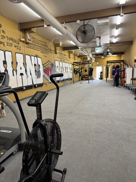 Primary Photo Of 2047-2059 Woodard Rd, San Jose General Retail For Lease