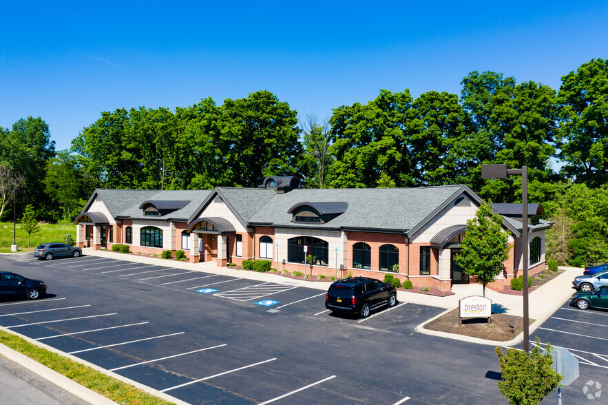 Primary Photo Of 2154 Nine Mile Point Rd, Fairport Medical For Lease